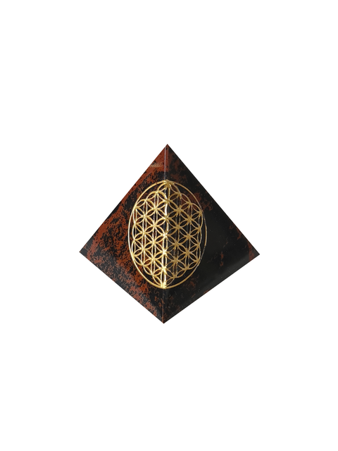 PIRAMIDE EN OBSIDIANA CON FIGURAS